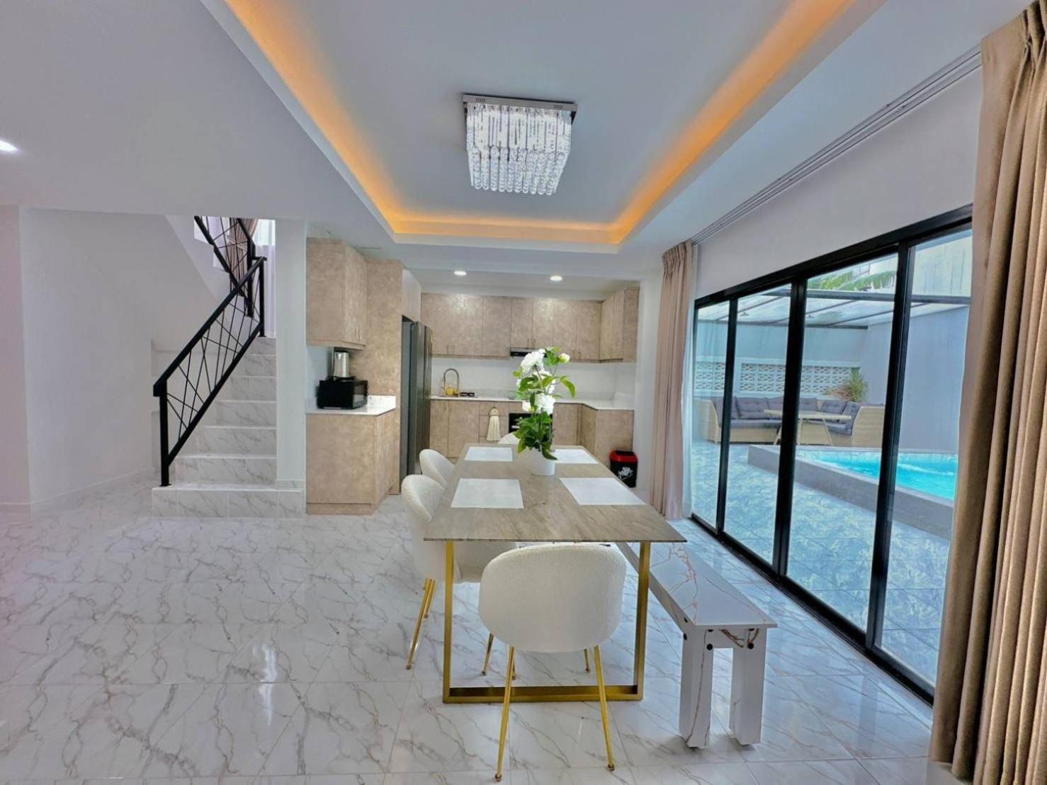 4Bedroom Pool Villa Near Walking St Bonk Паттайя Экстерьер фото